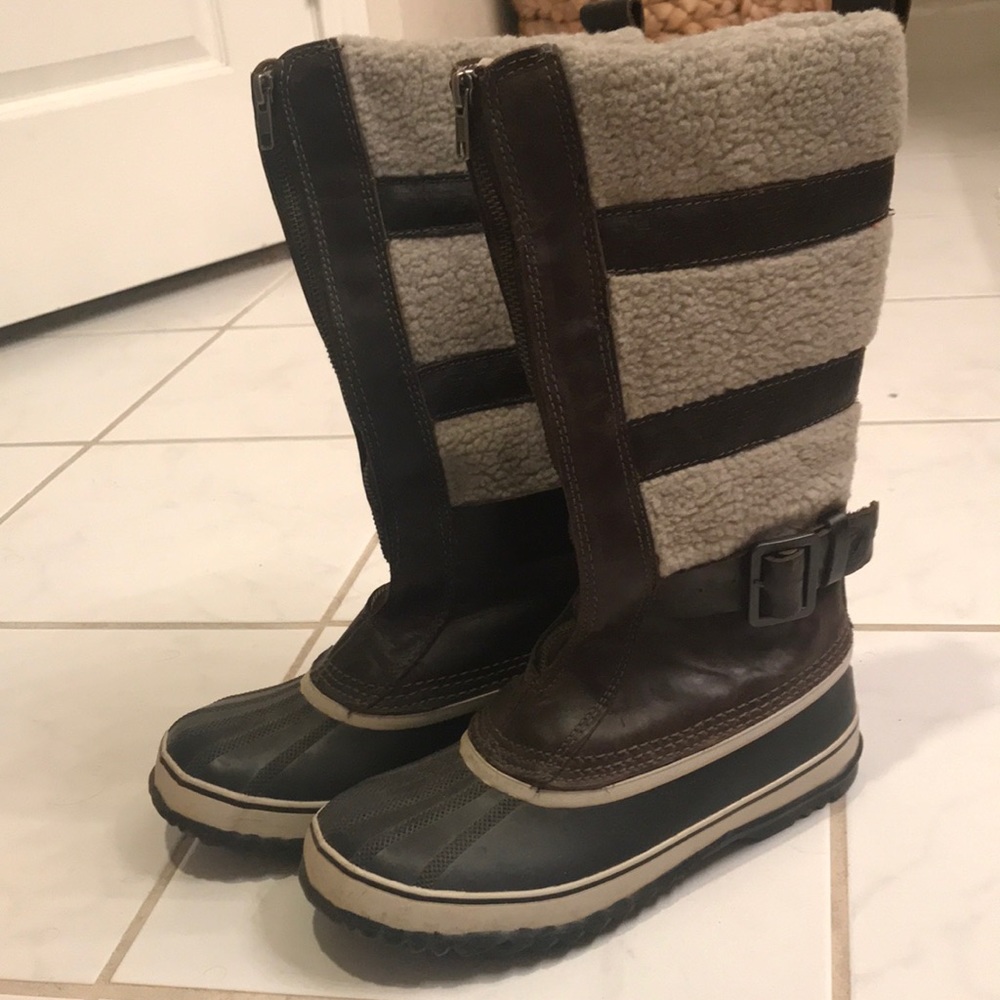 Like new Sorel winter boots